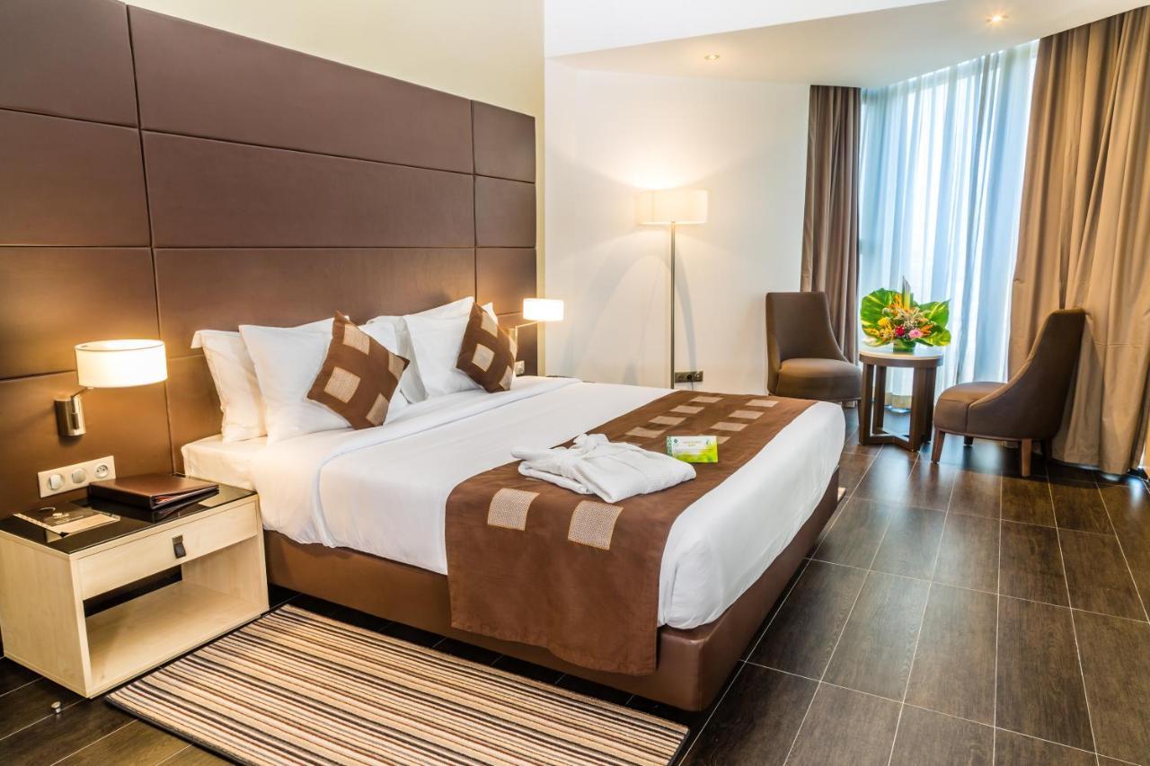 Azalai Hotel Abidjan Luaran gambar